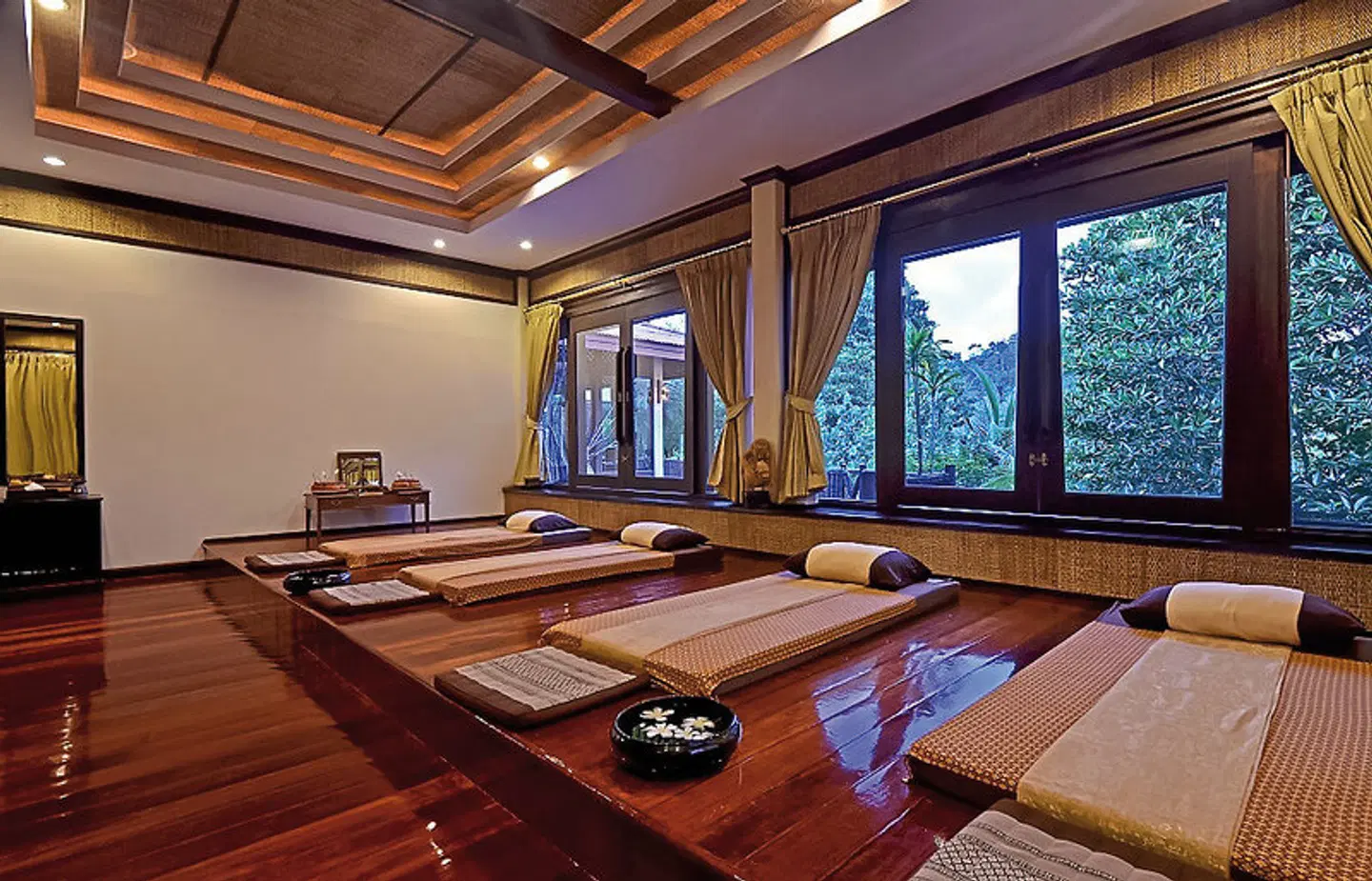 Annika Koh Chang ROOM_EXAMPLE