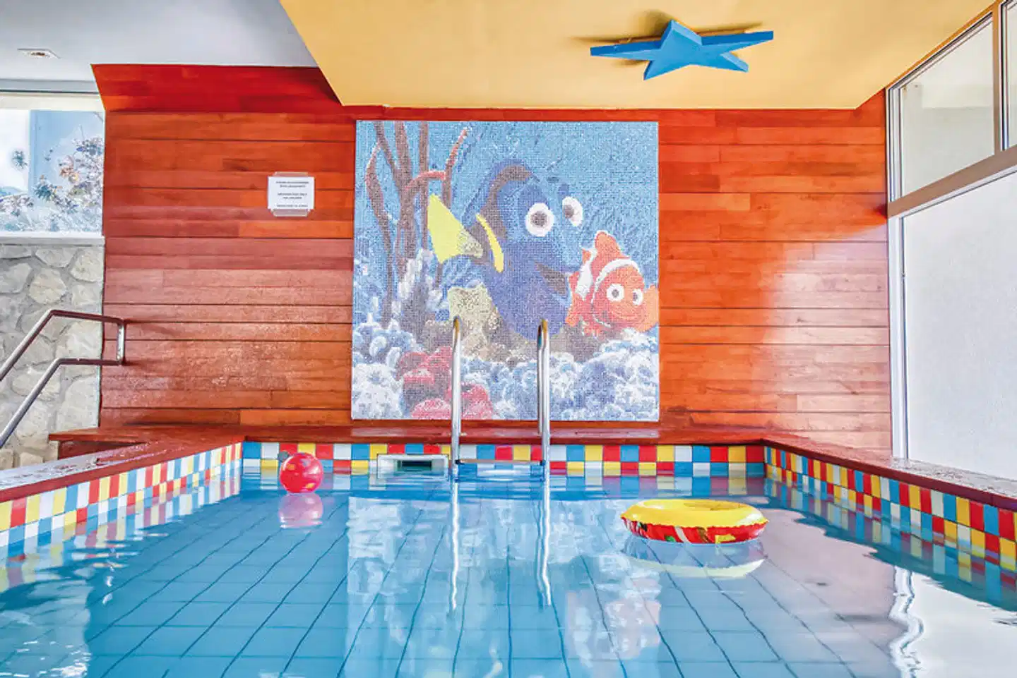 Palas Hallenbad