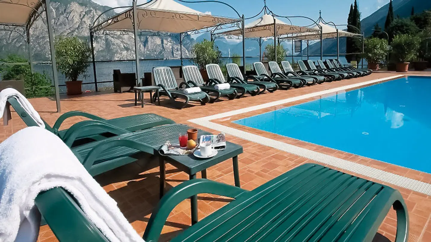 Hotel Sole Malcesine OUTDOOR_POOL