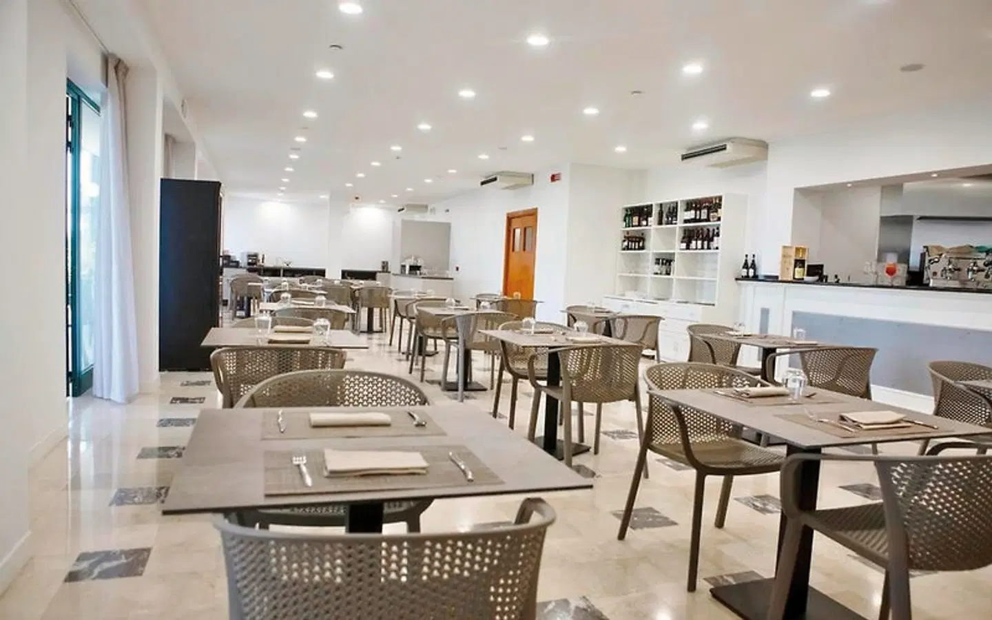 AHG Riva del Sole Restaurant