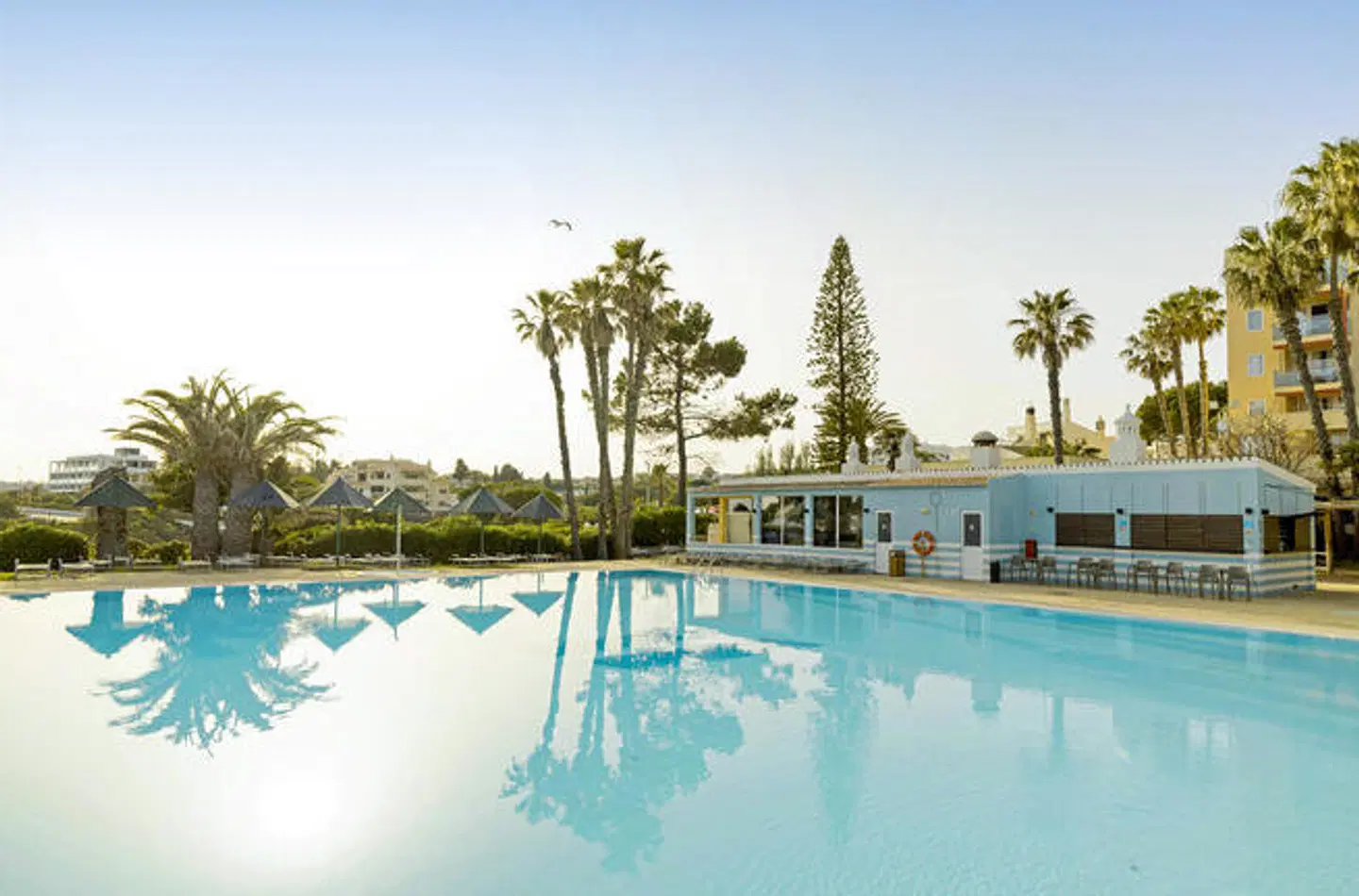 Pestana Viking Beach & Golf Resort OUTDOOR_POOL