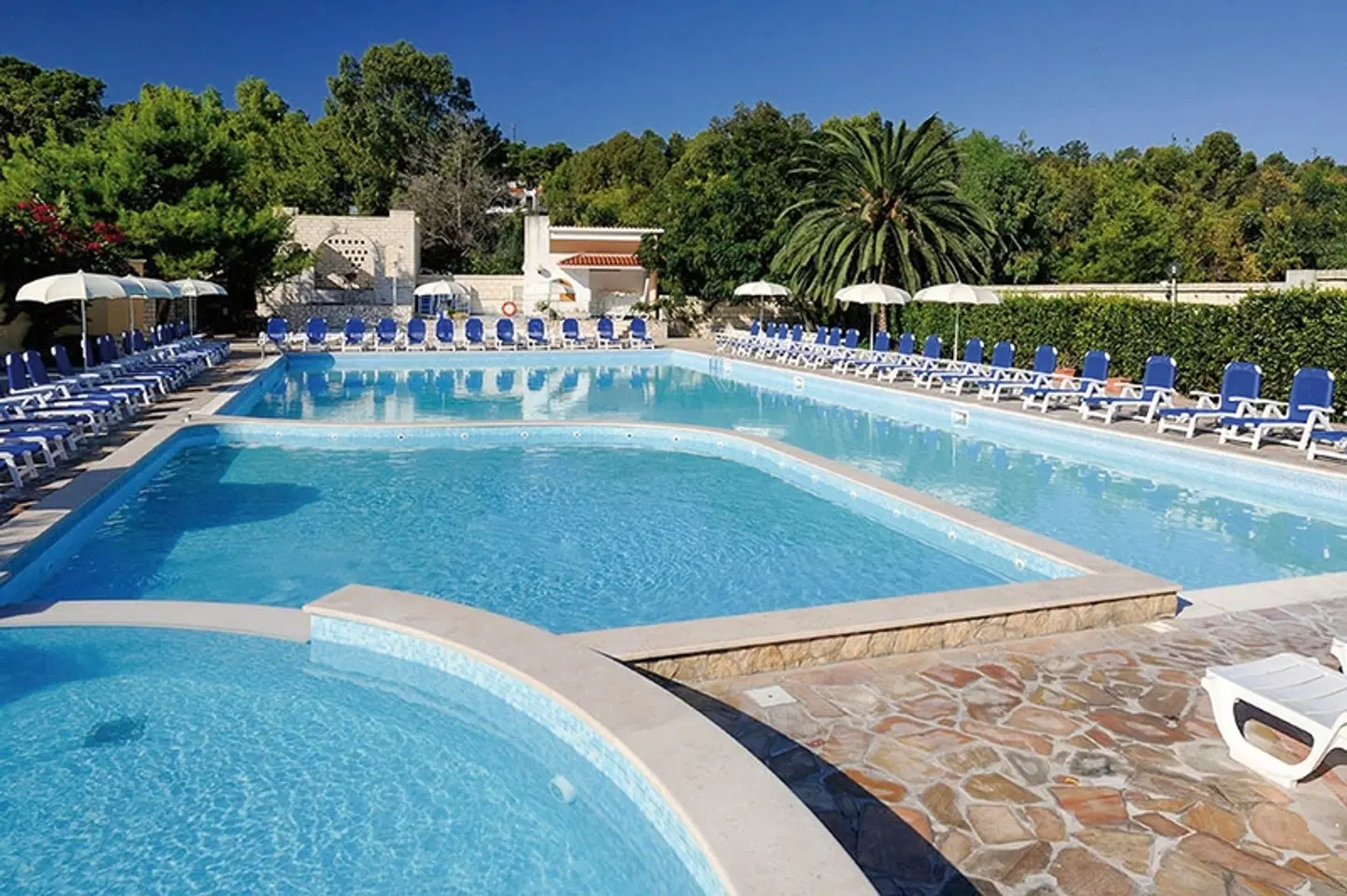 Baia degli Aranci OUTDOOR_POOL