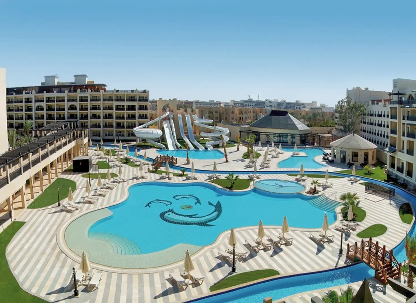 Steigenberger Aqua Magic Pool