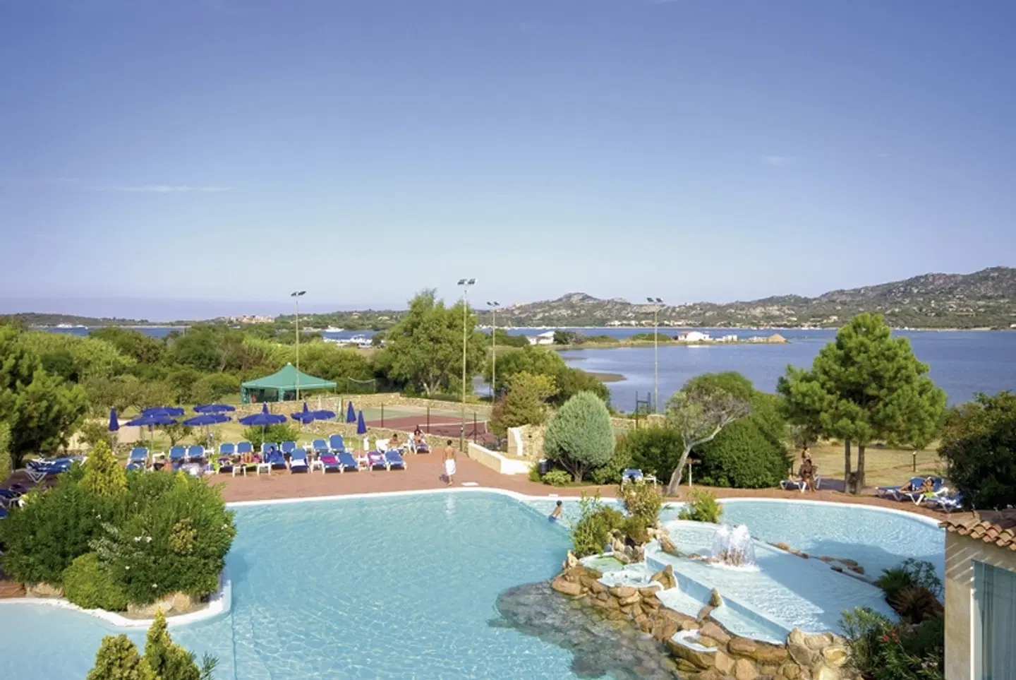 Colonna Du Golf Pool