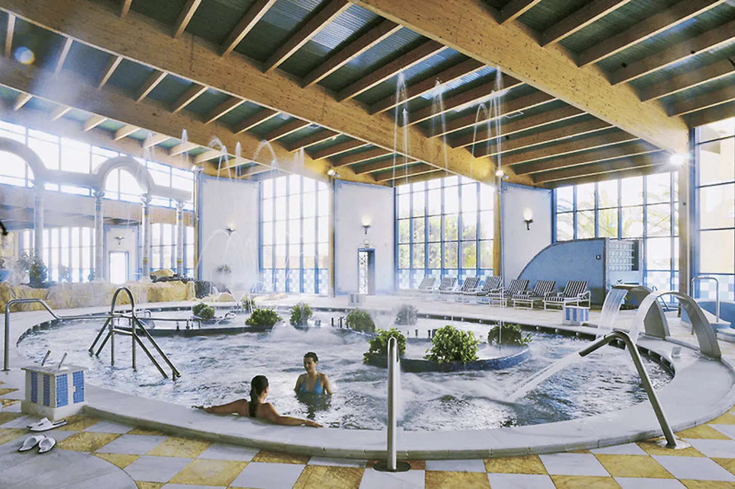Beatriz Costa & Spa Hallenbad