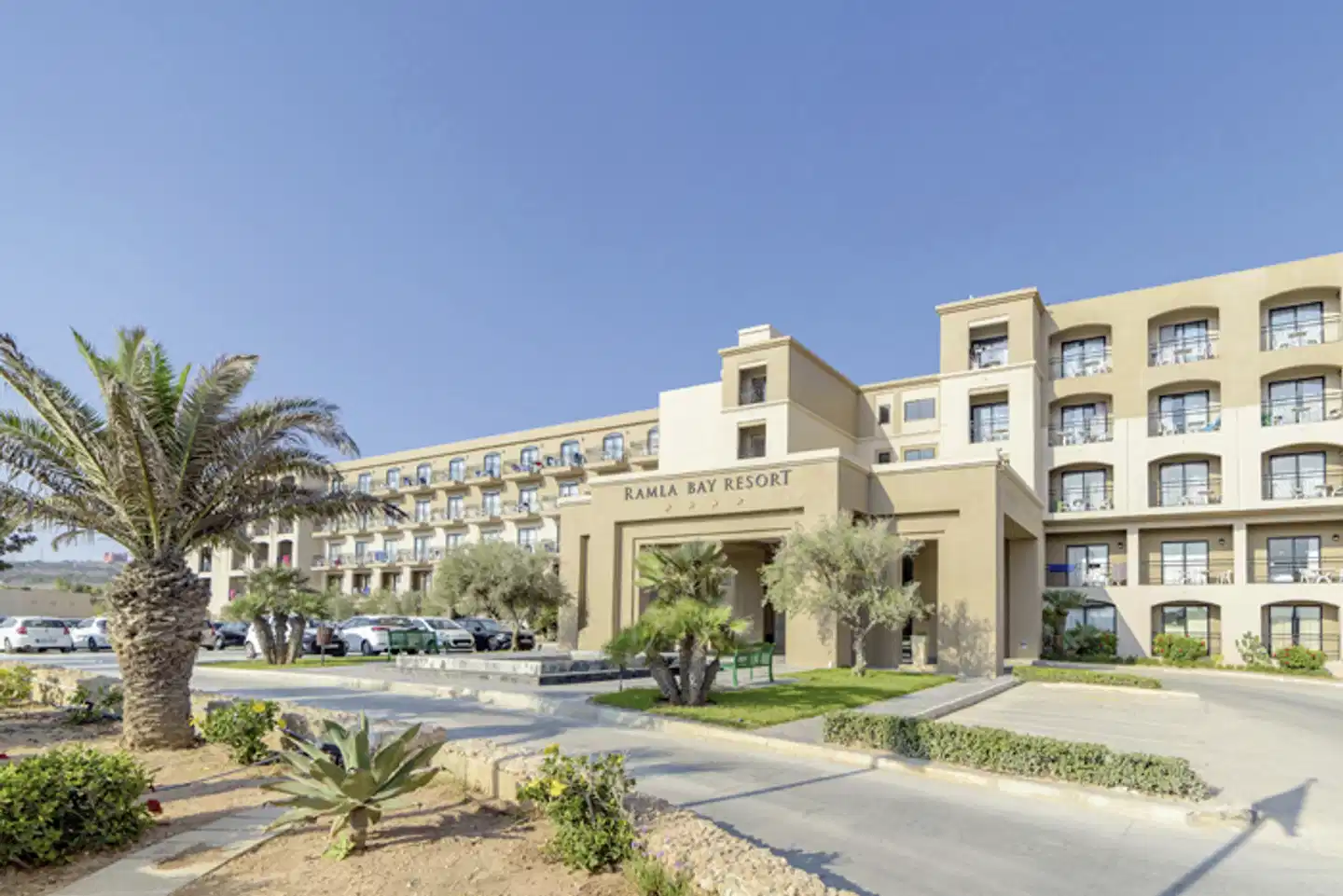 Ramla Bay Resort Aussenansicht