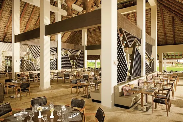 Dreams Onyx Resort & Spa Restaurant