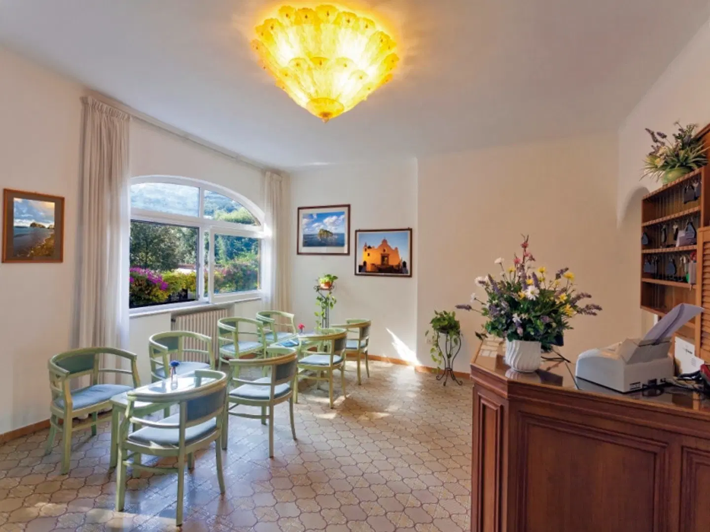 Cleopatra LOUNGE_LOBBY