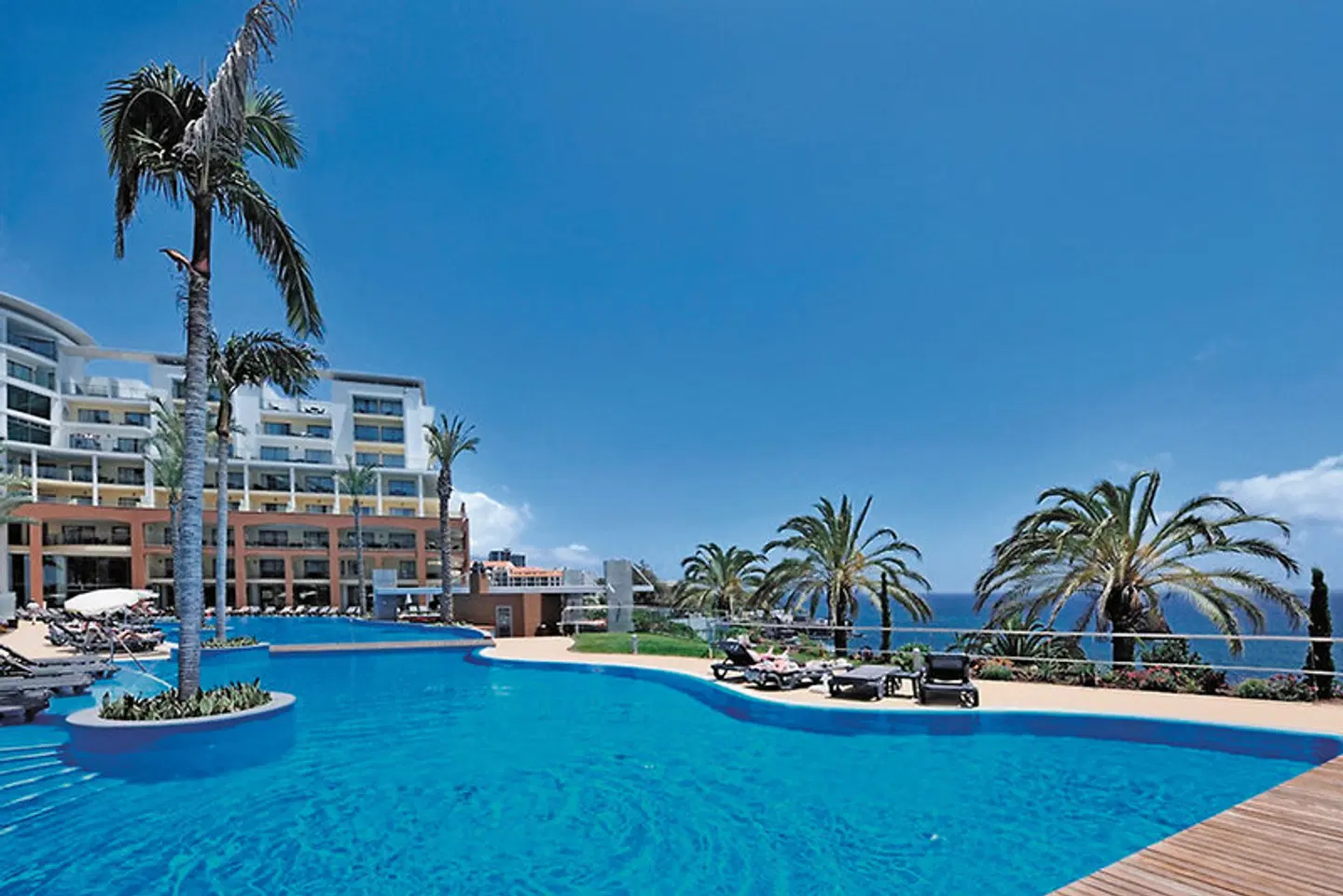 Pestana Promenade Premium Ocean Resort OUTDOOR_POOL