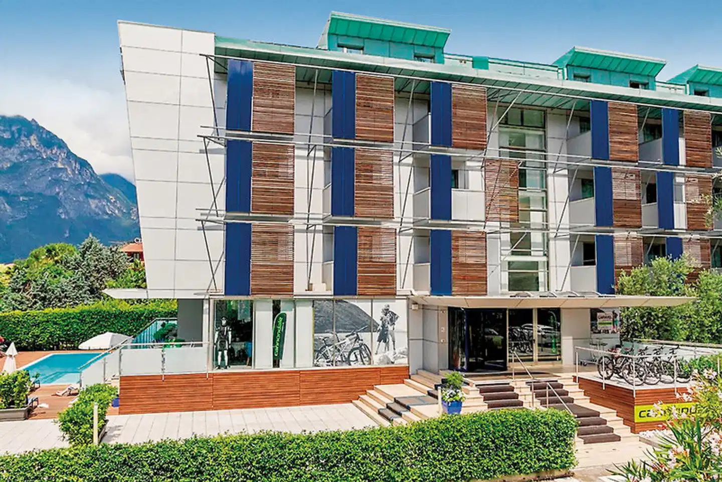 Bike Hotel Caravel Aussenansicht