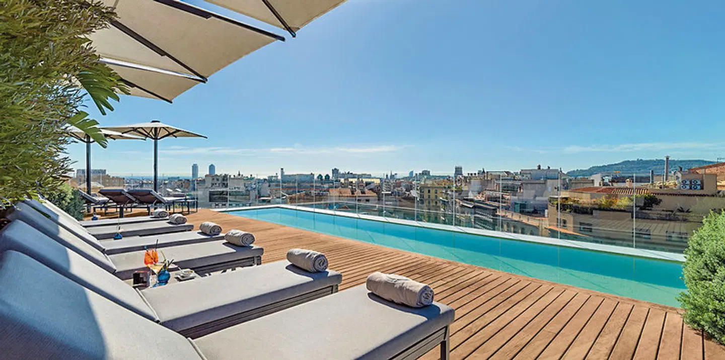 The One OUTDOOR_POOL