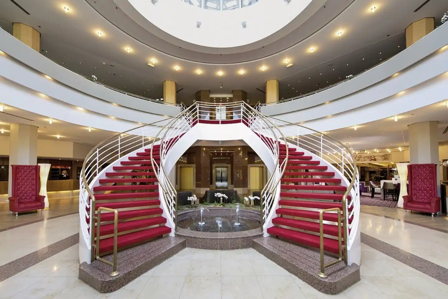 Leonardo Hotel Weimar Lobby