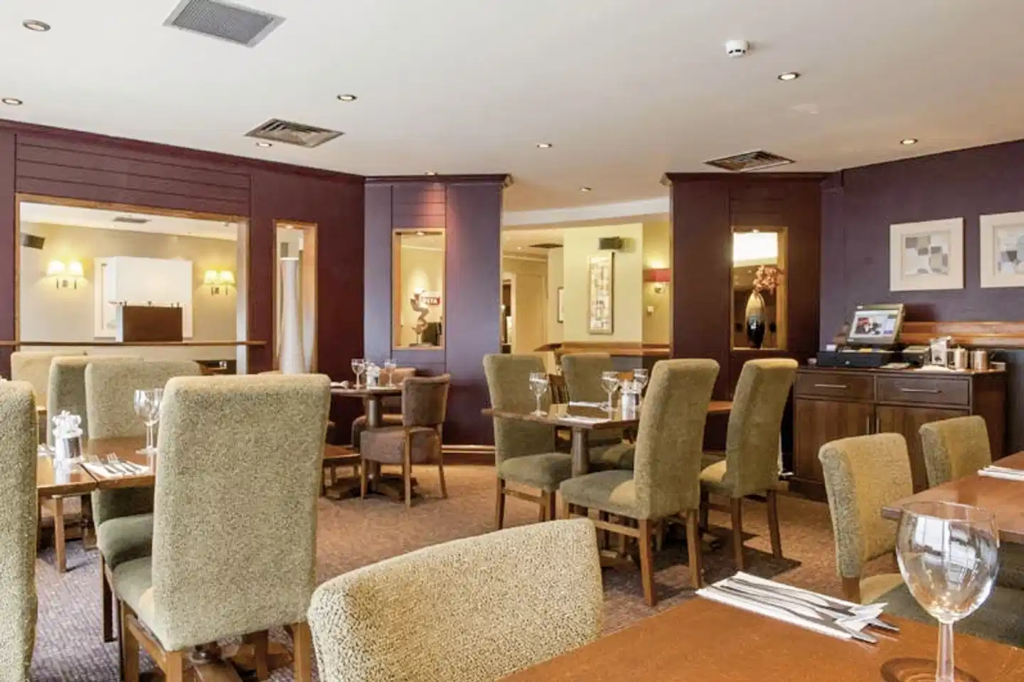 Premier Inn Tower Bridge Lobby