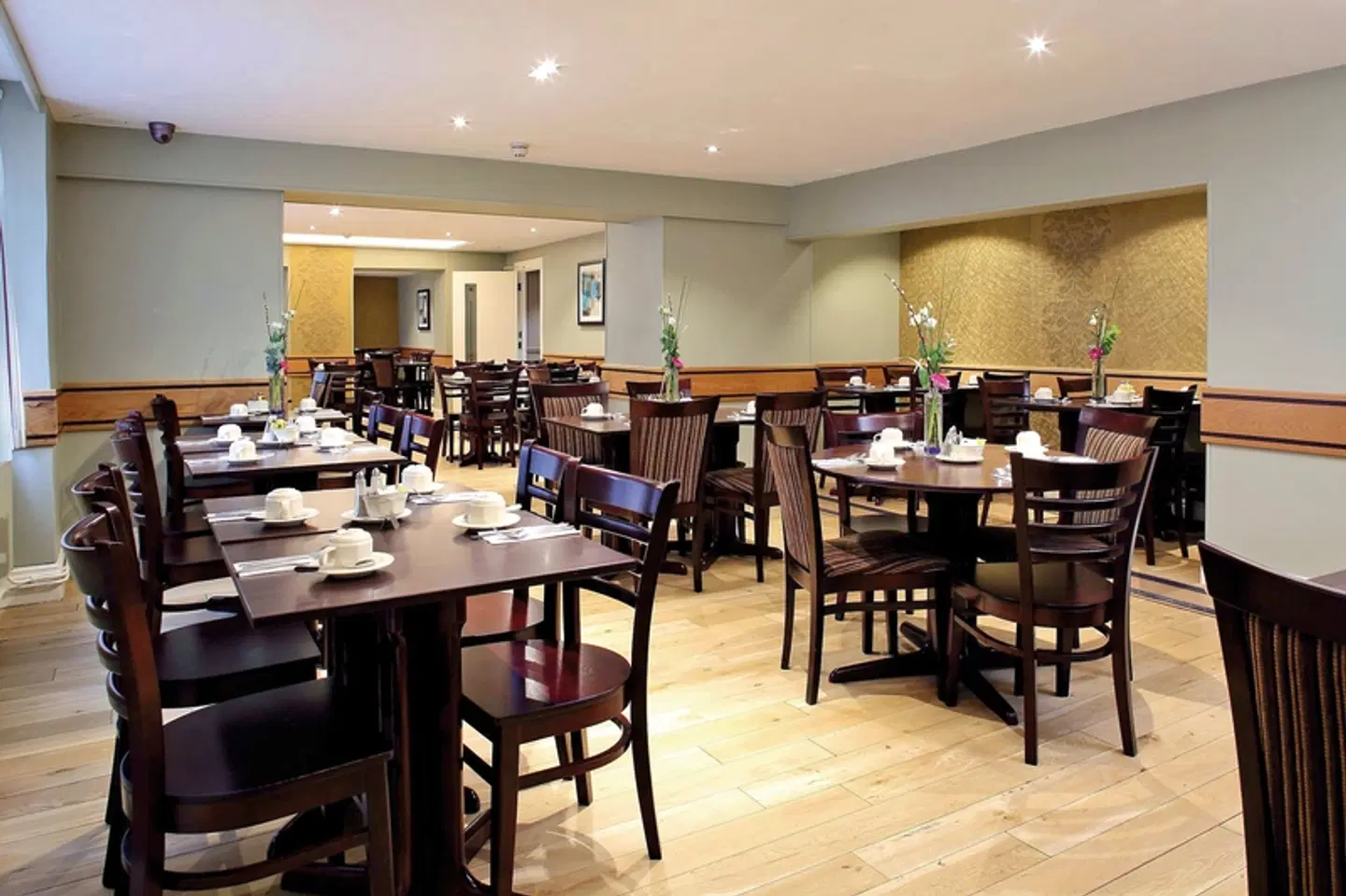 Phoenix Hotel Restaurant