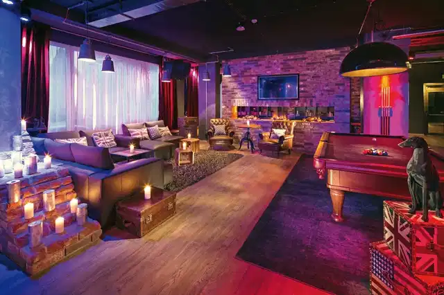 Hotel PULSE8 Bar