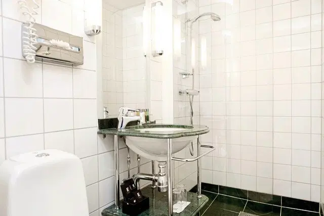 Elite Palace Hotel Badezimmer