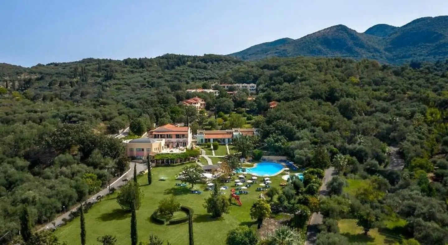 Century Resort EXTERIOR