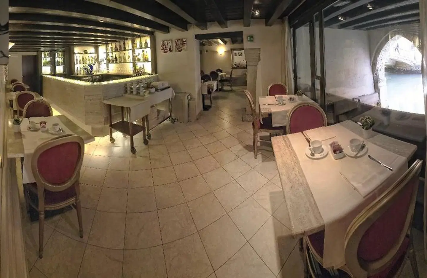 Liassidi Palace Bar