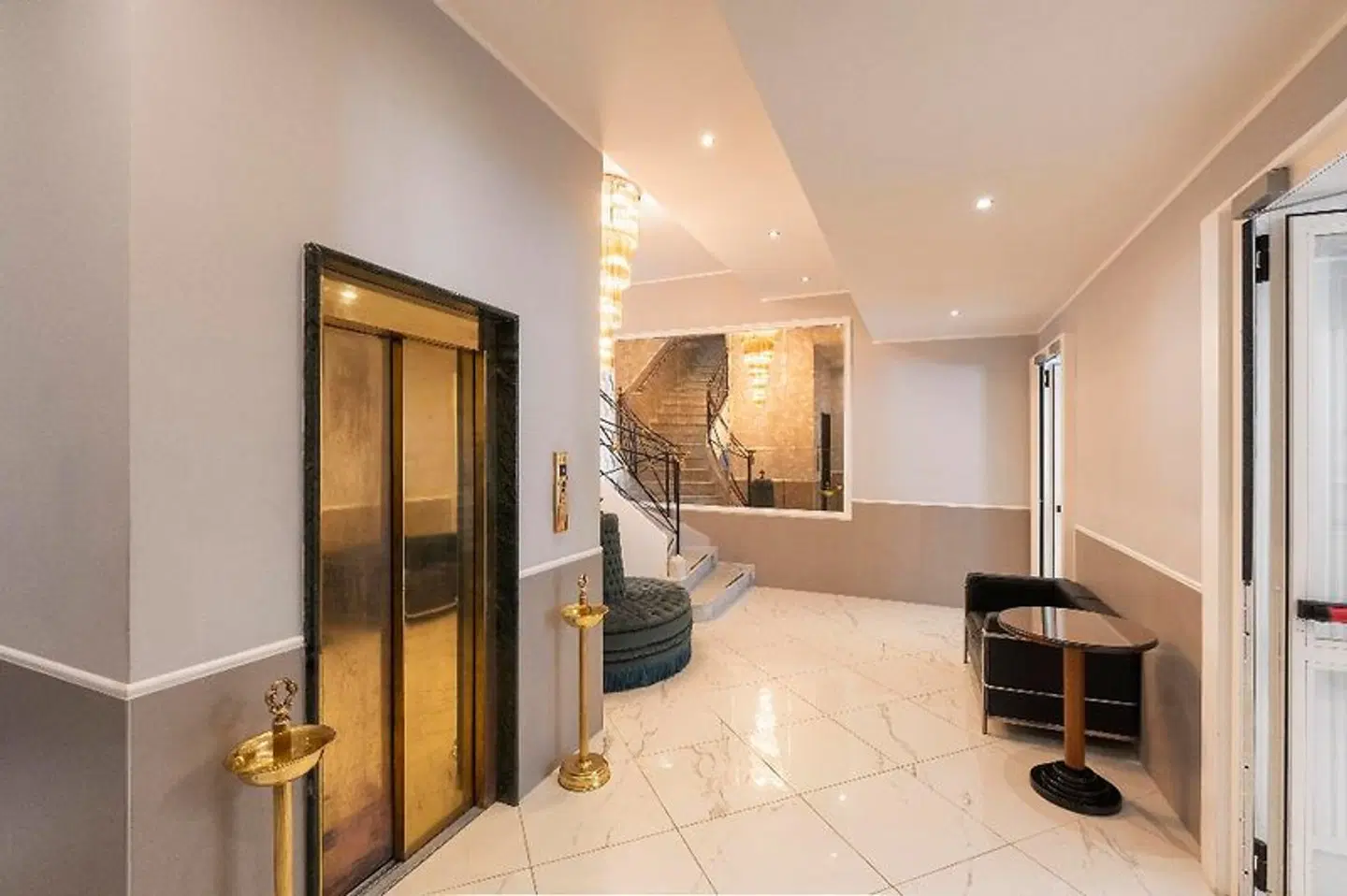 Virgilio LOUNGE_LOBBY