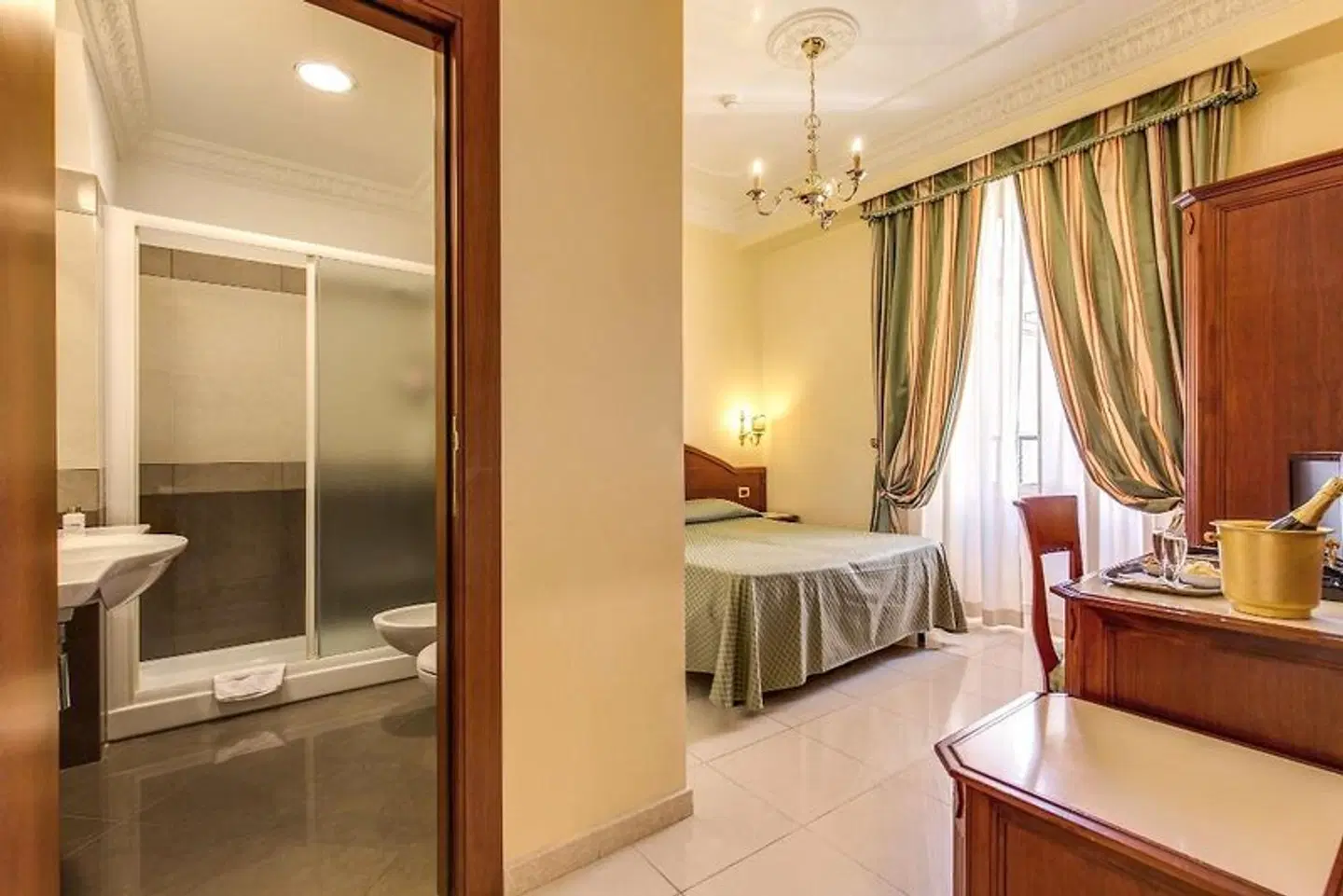 Contilia ROOM_EXAMPLE