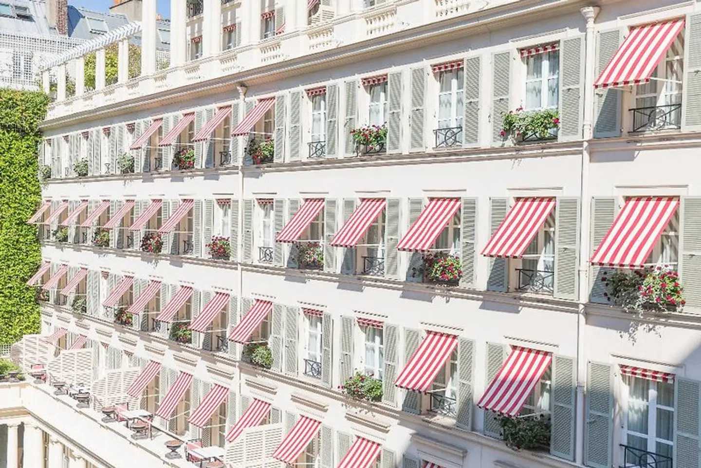 Le Bristol Paris EXTERIOR