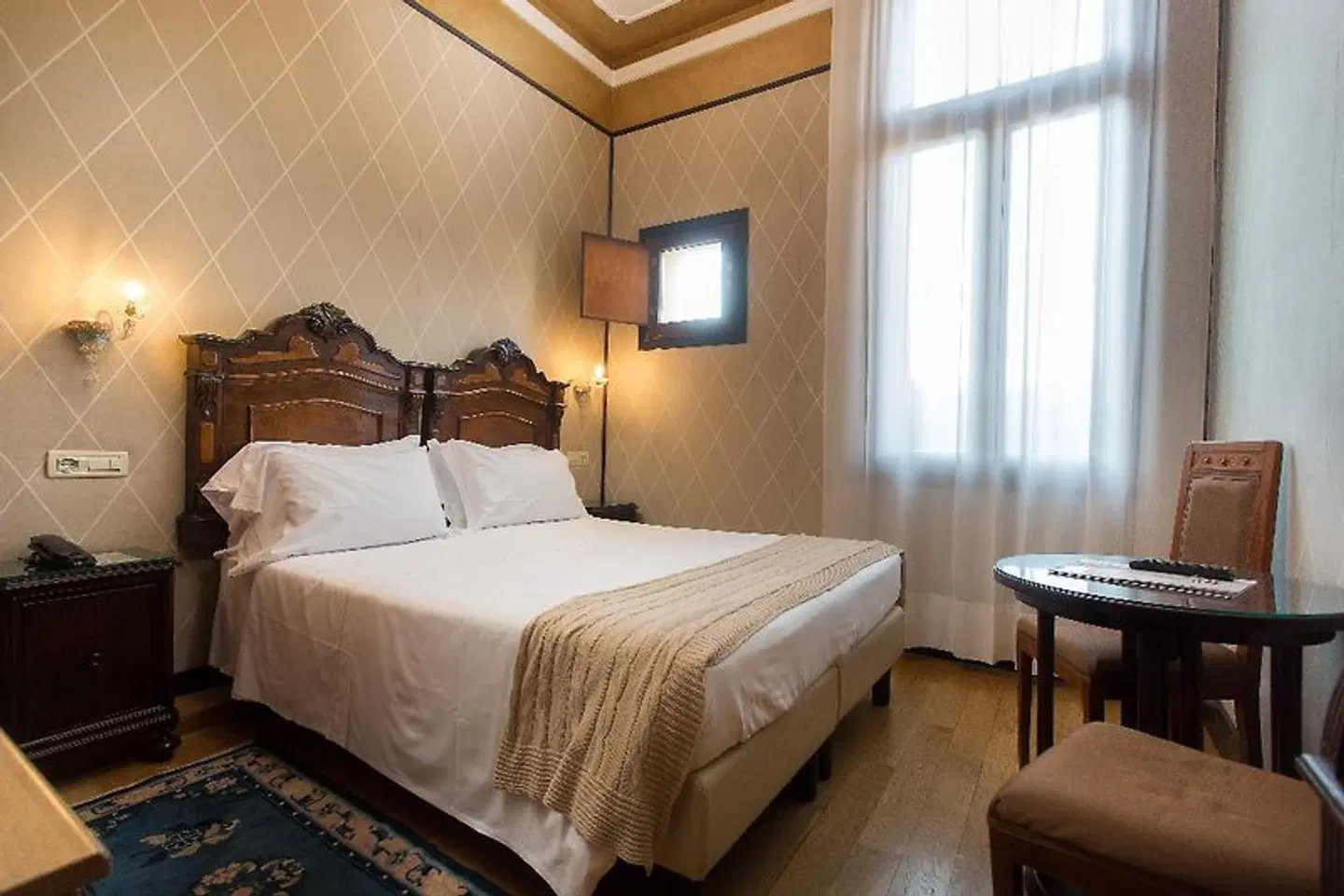 Saturnia & International ROOM_EXAMPLE