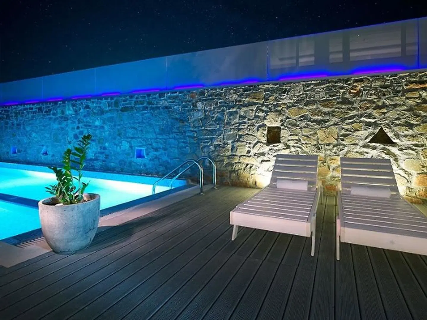 Mistral Bay HEALTH_BEAUTY