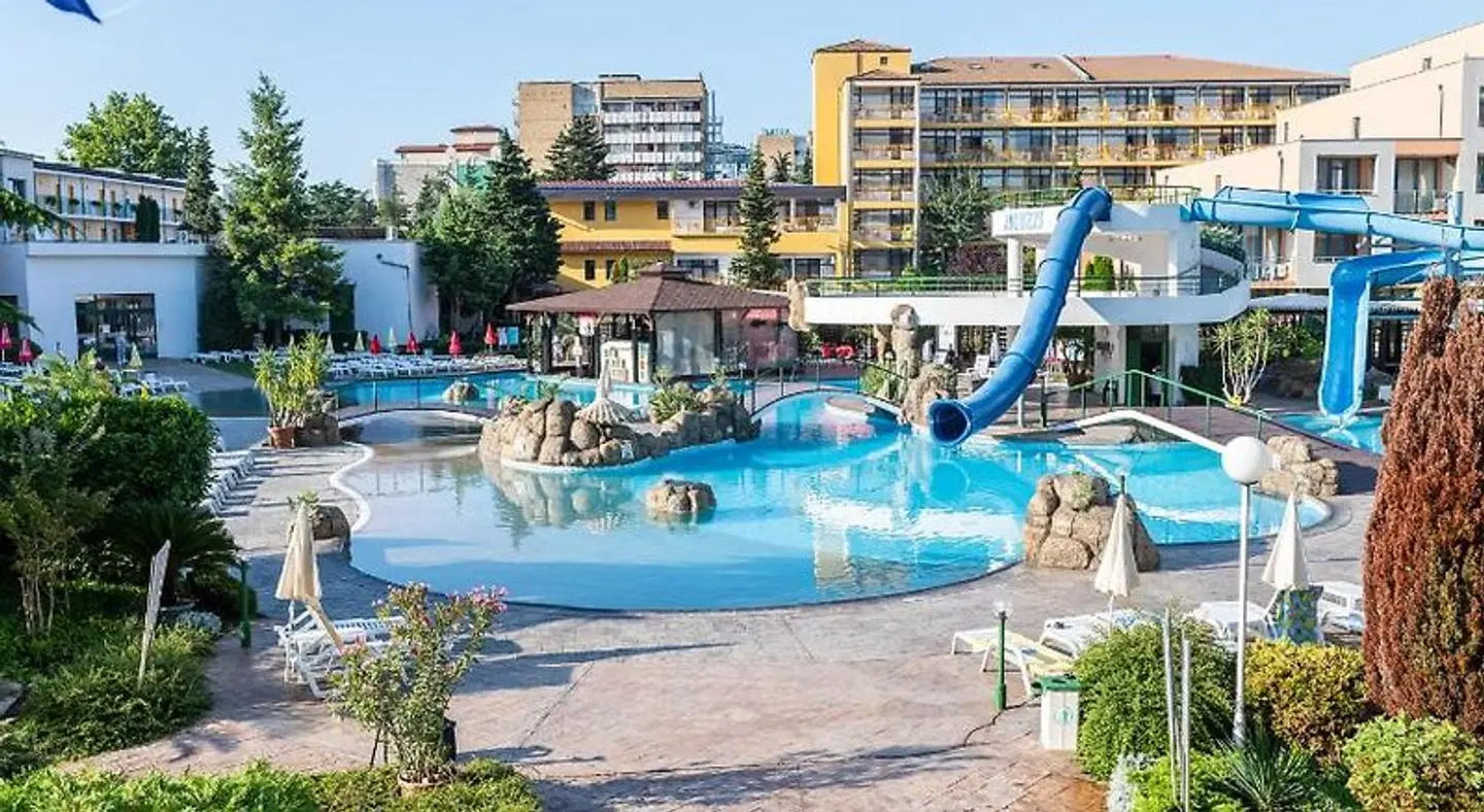 Trakia Plaza Hotel OUTDOOR_POOL