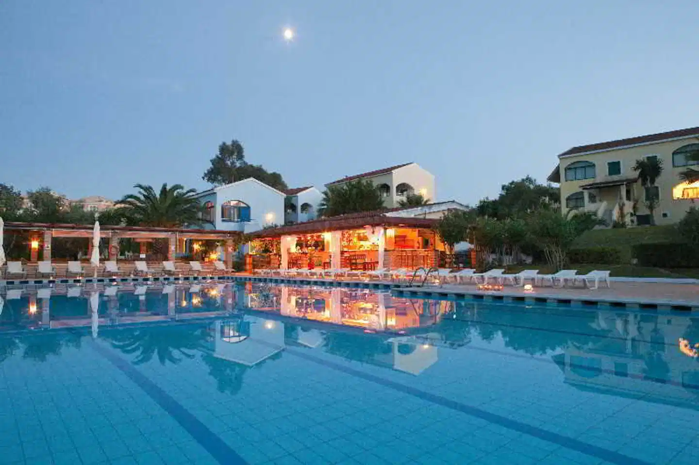 Govino Bay Pool