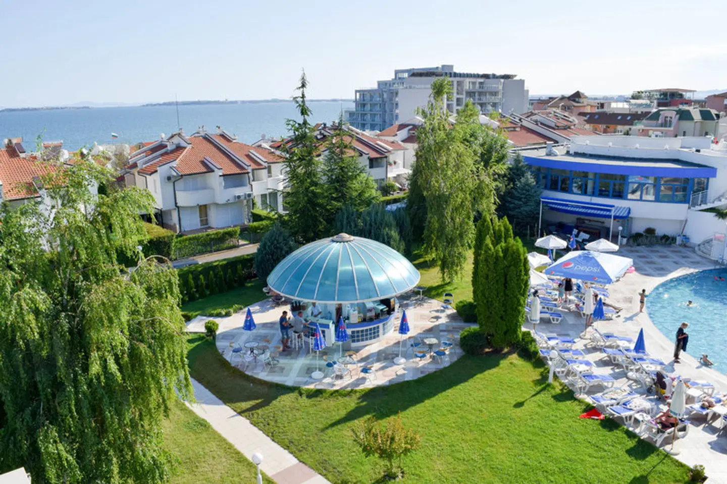 Sineva Park EXTERIOR