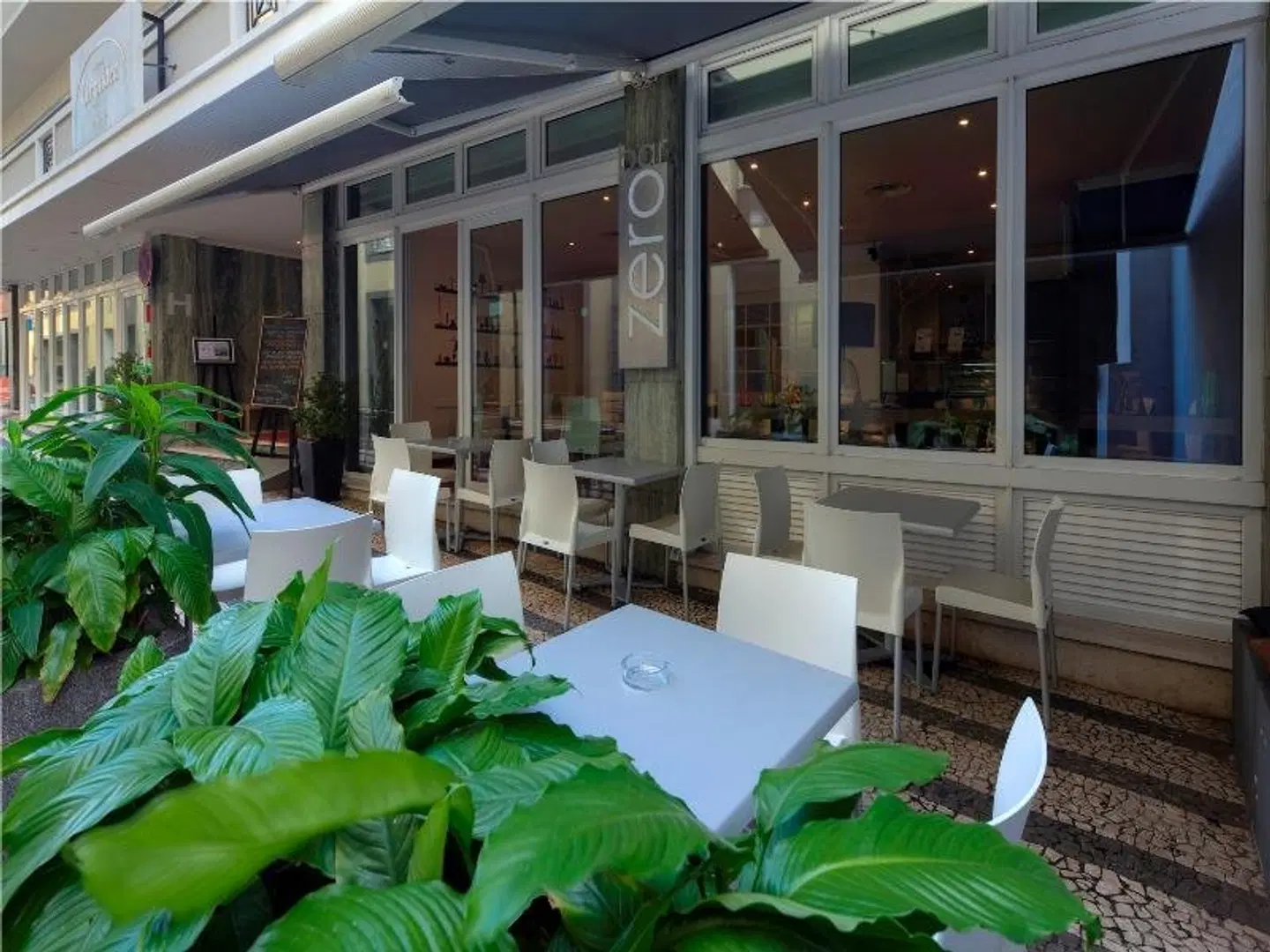 Orquidea Bar