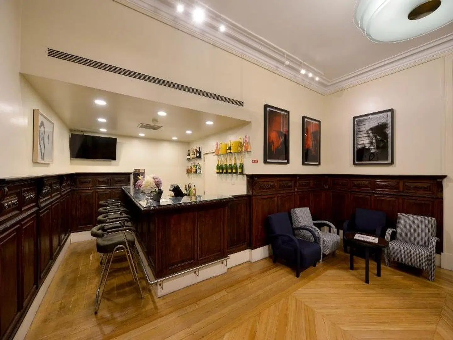 Villa Garden Braga Bar