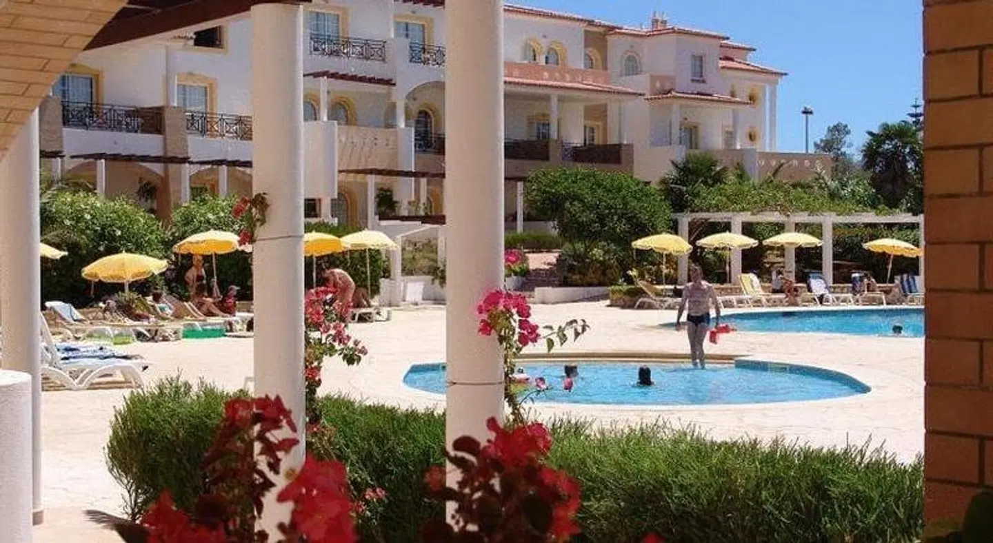 Luz Bay Hotel OUTDOOR_POOL