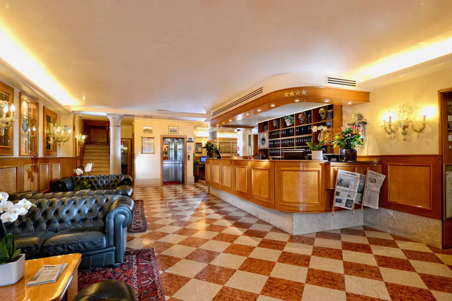Hotel Rialto Lobby