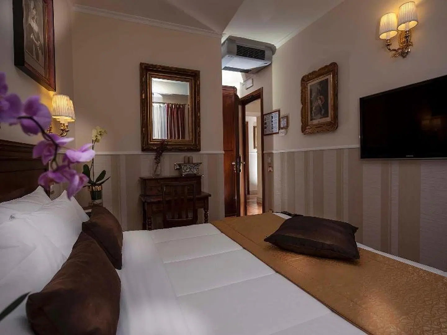 Hotel Des Artistes HEALTH_BEAUTY