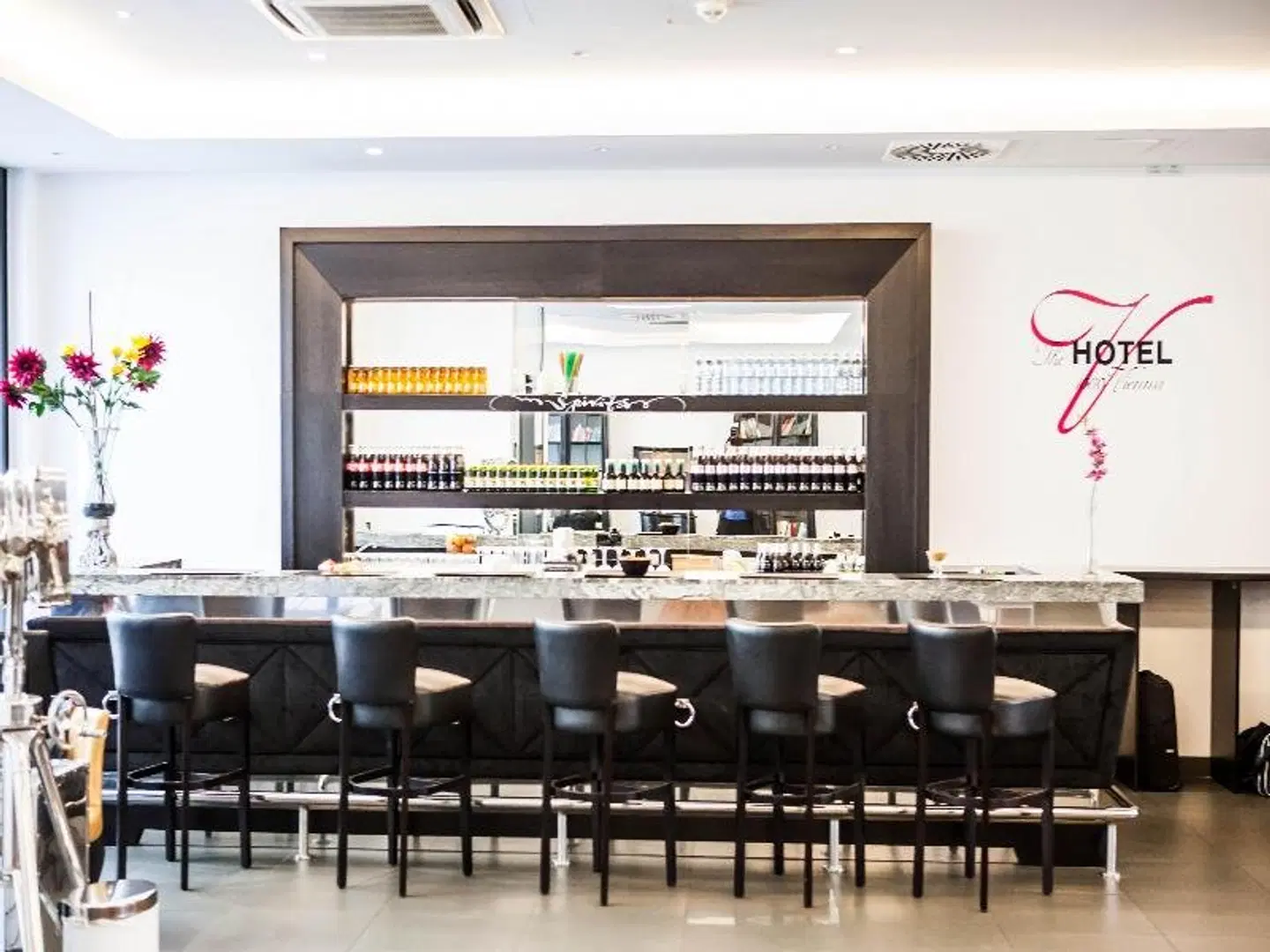 elaya hotel vienna city west Bar