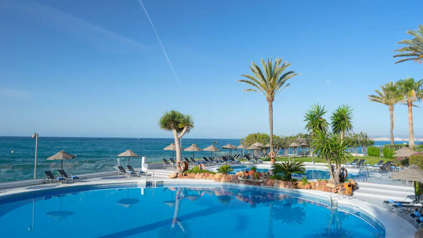 Estival Torrequebrada Pool