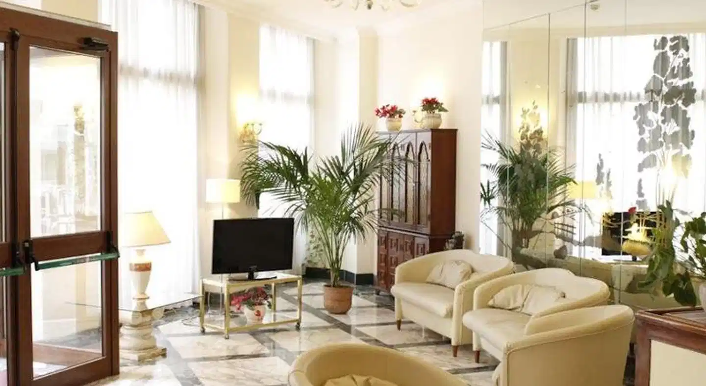 Hotel San Giusto Lobby