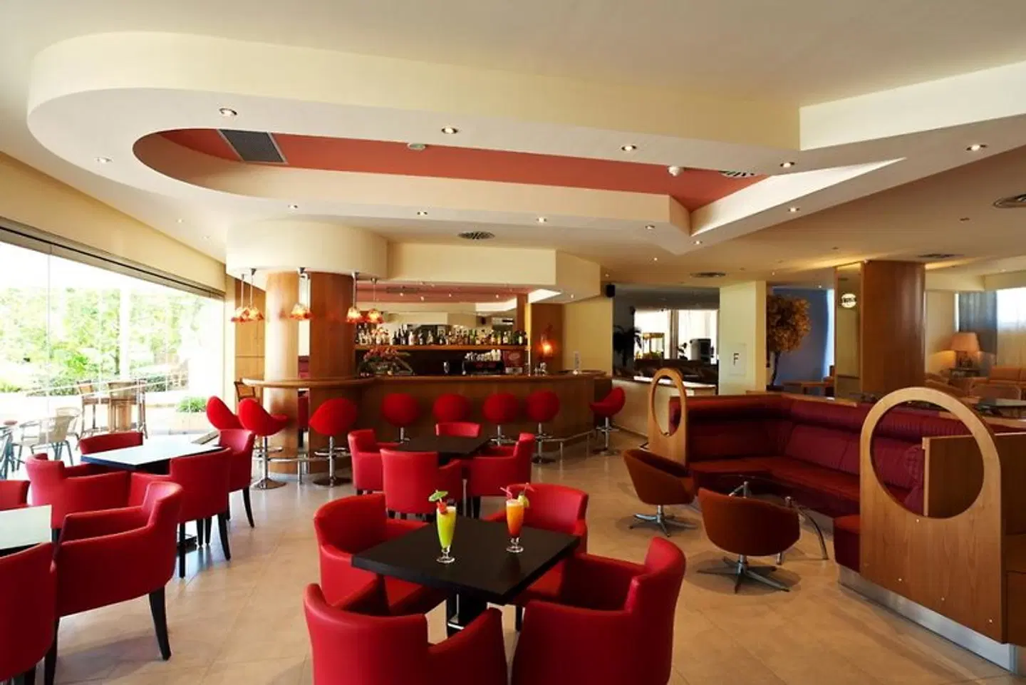 Blue Horizon Bar