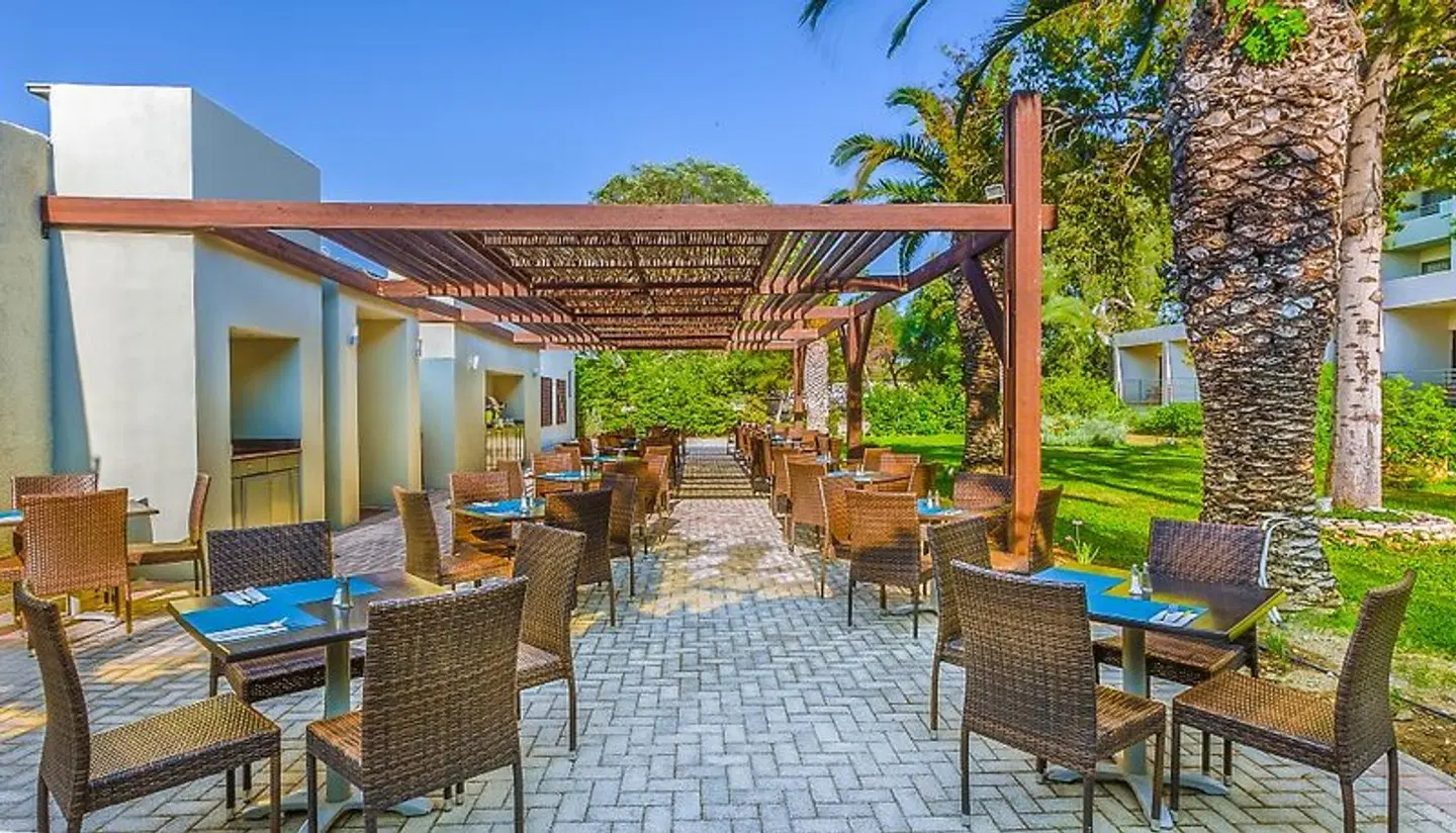 Kipriotis Hippocrates Hotel Terrasse