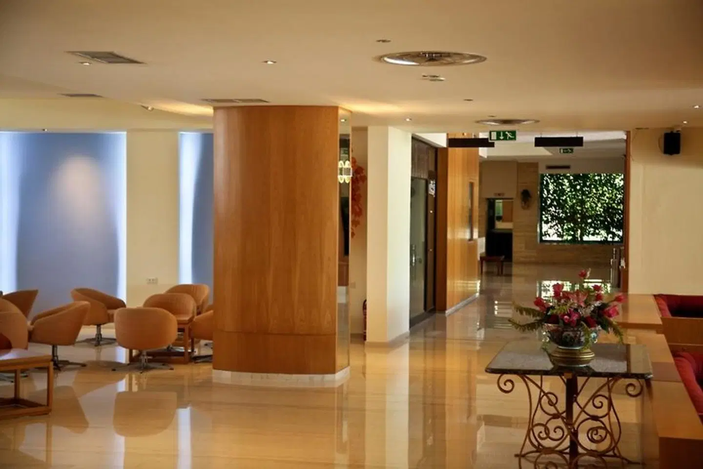Blue Horizon LOUNGE_LOBBY