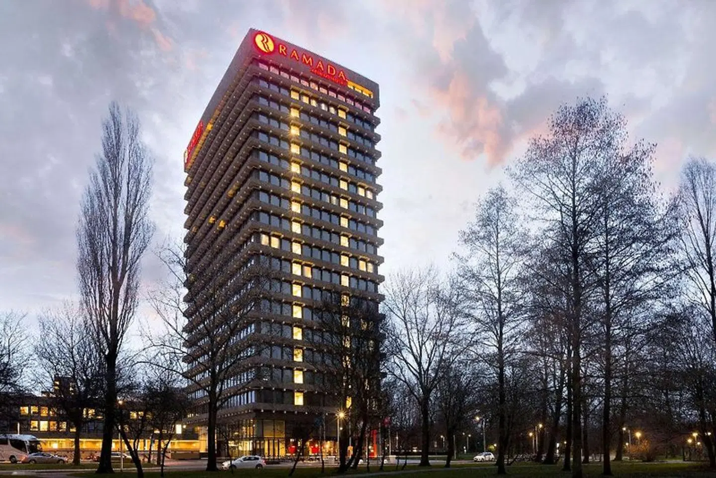 Leonardo Hotel Amsterdam Rembrandtpark EXTERIOR
