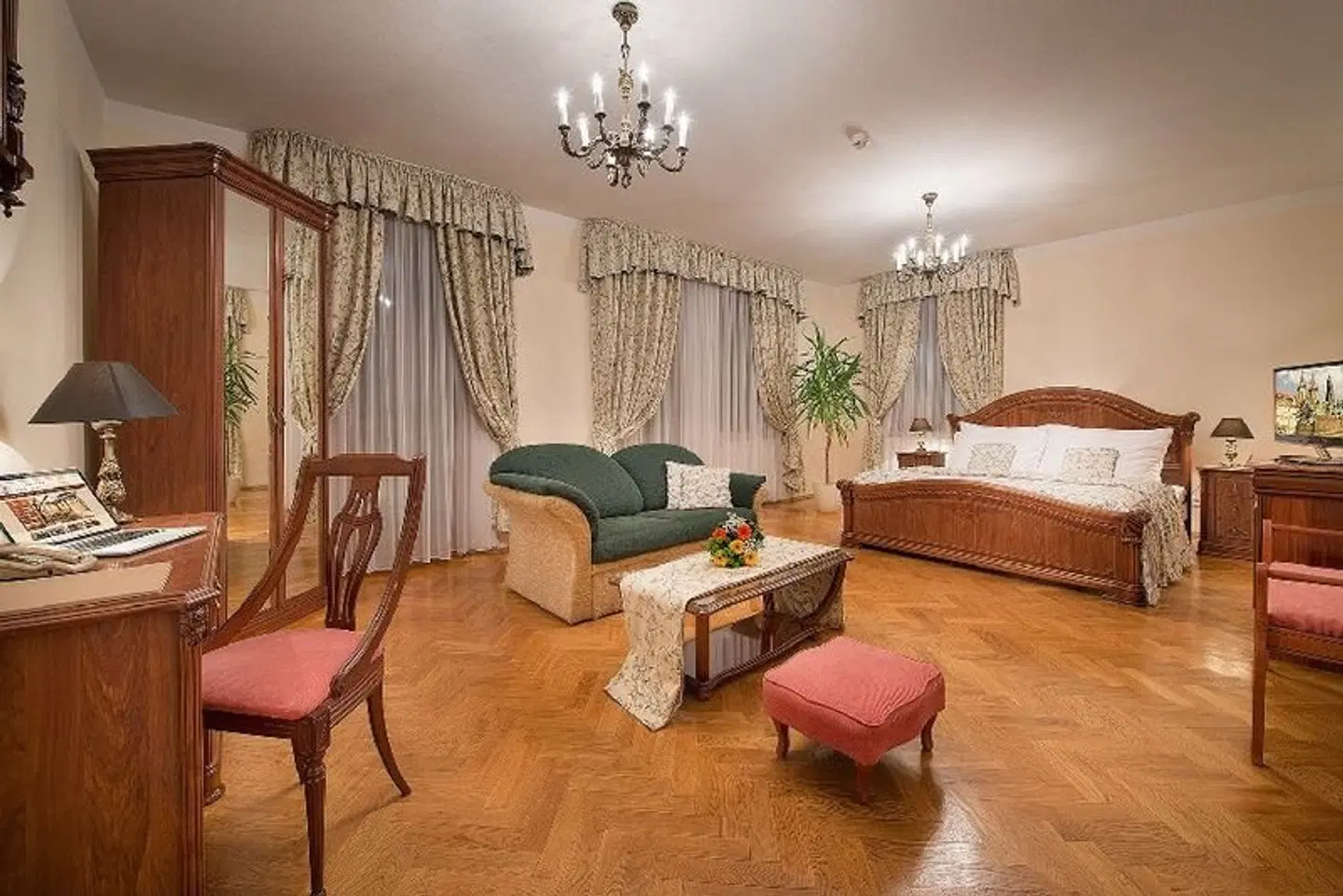 Boutique Hotel Constans ROOM_EXAMPLE