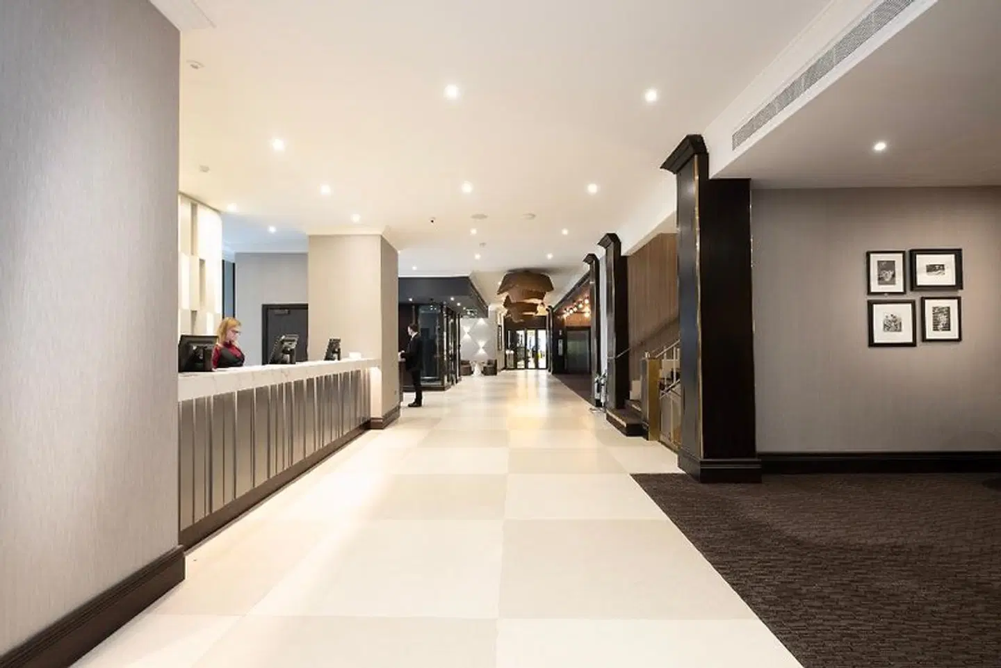President Hotel LOUNGE_LOBBY