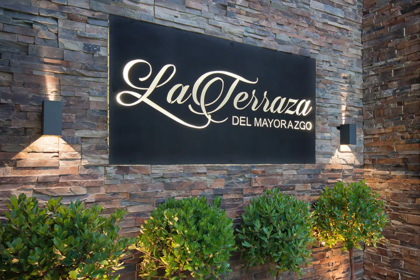 Hotel Mayorazgo EXTERIOR