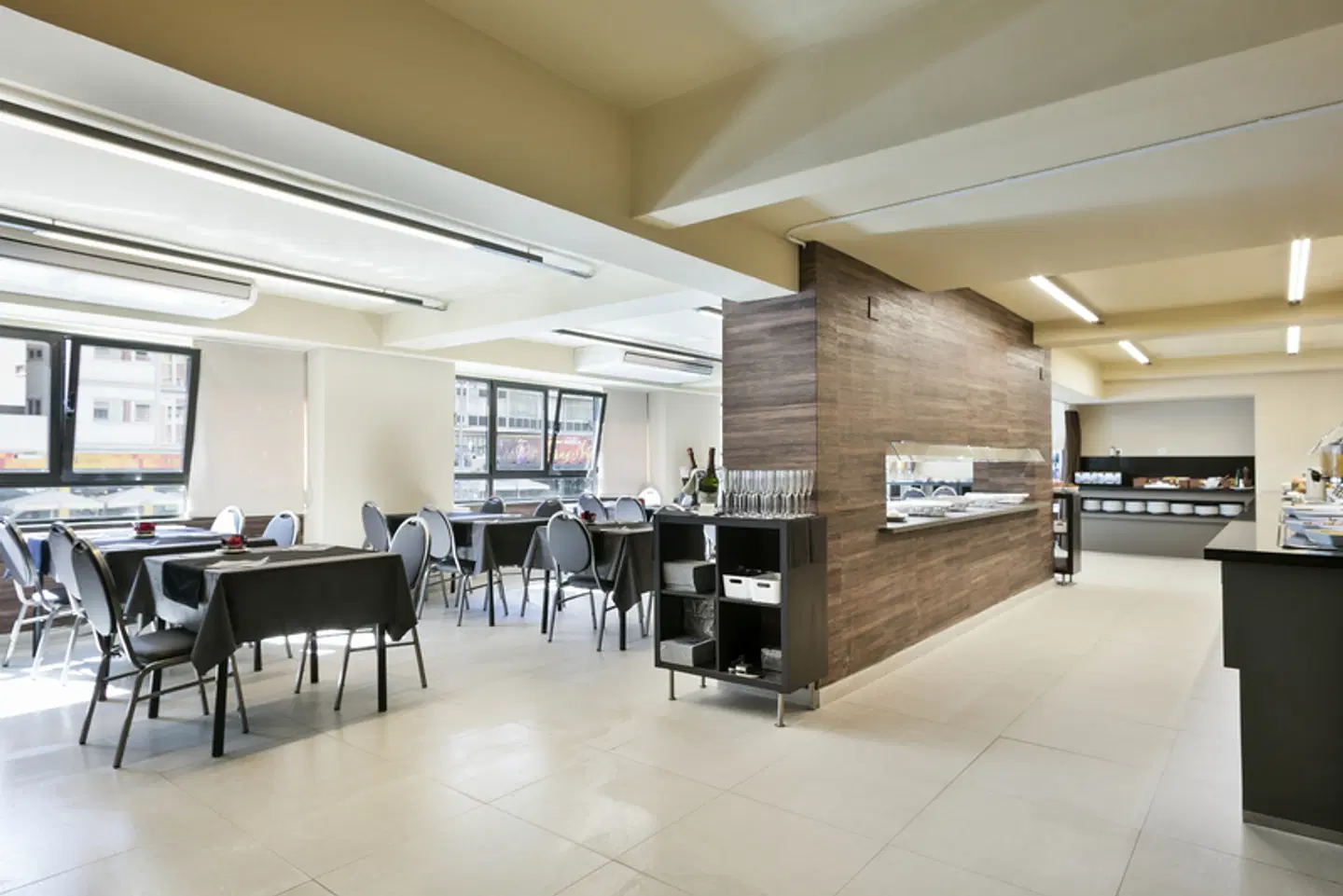 Auto Hogar Restaurant