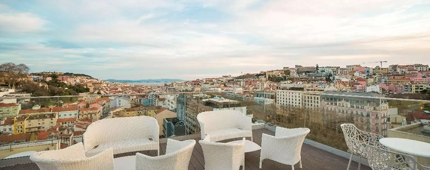 NH Collection Lisboa Liberdade Terrasse