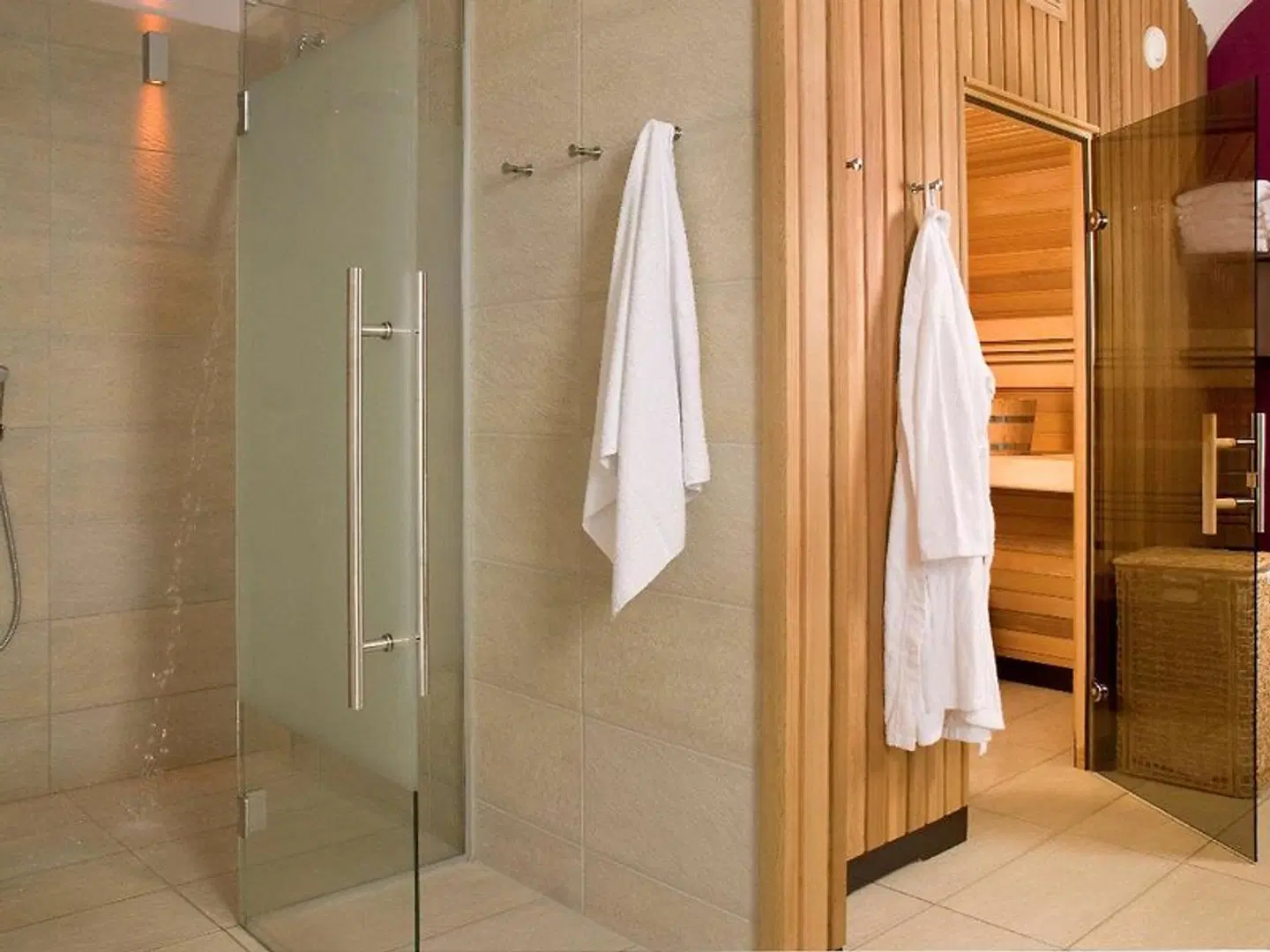 Mercure Grand Hotel Biedermeier Wien Badezimmer
