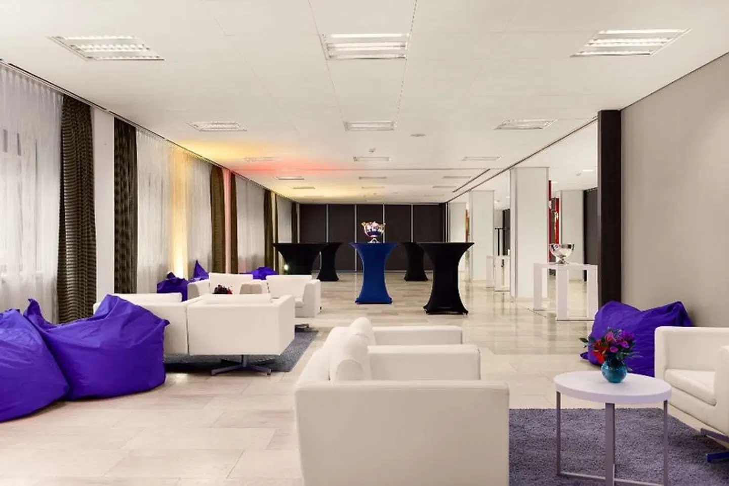 NH Amsterdam Zuid LOUNGE_LOBBY