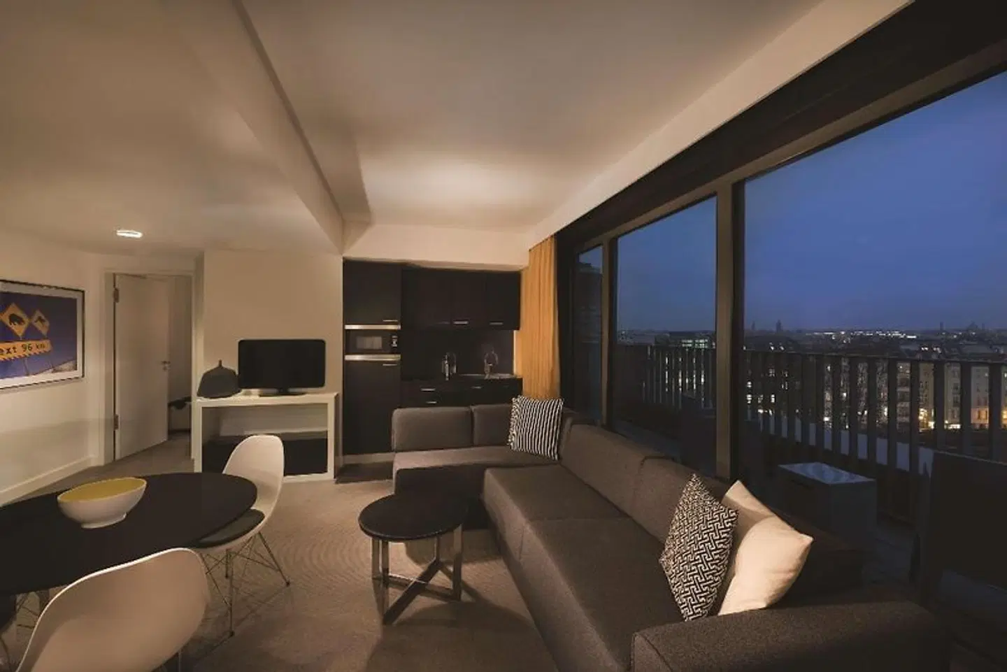 Adina Apartment Hotel Berlin Hackescher Markt LOUNGE_LOBBY